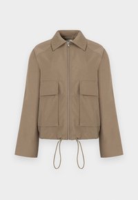 Μπεζ καφέ μπουφάν με μακριά μανίκια, φερμουάρ μπροστά, δύο μεγάλες τσέπες με καπάκι και ρυθμιζόμενα κορδόνια στο τελείωμα.