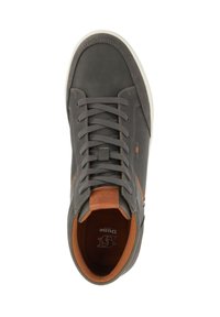 Gray leather sneaker with brown accents, round toe, and six eyelets. Features a padded collar and textured rubber sole. Logo visible inside.