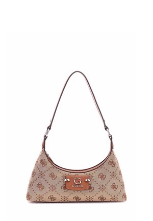 Borsa a tracolla triangolare beige con tessuto marrone a fantasia. Presenta una placca con logo e una tracolla con dettagli in metallo color argento.