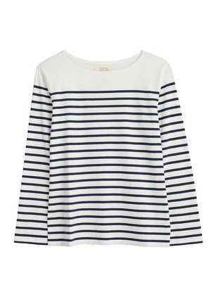 Tricou cu mânecă lungă din bumbac organic, cu un fundal alb și dungi orizontale bleumarin. Decolteu rotund, croială lejeră, fără accente vizibile.