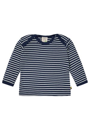 Navyblauw langslouchshirt met horizontale witte strepen, ribbelstructuur en een ronde halslijn met contrasterende marineblauwe rand.