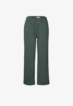 Pantalones verdes de corte holgado, fabricados en tejido ligero. Cuentan con una cintura elástica con cordón y dos bolsillos laterales. Largo tipo capri.