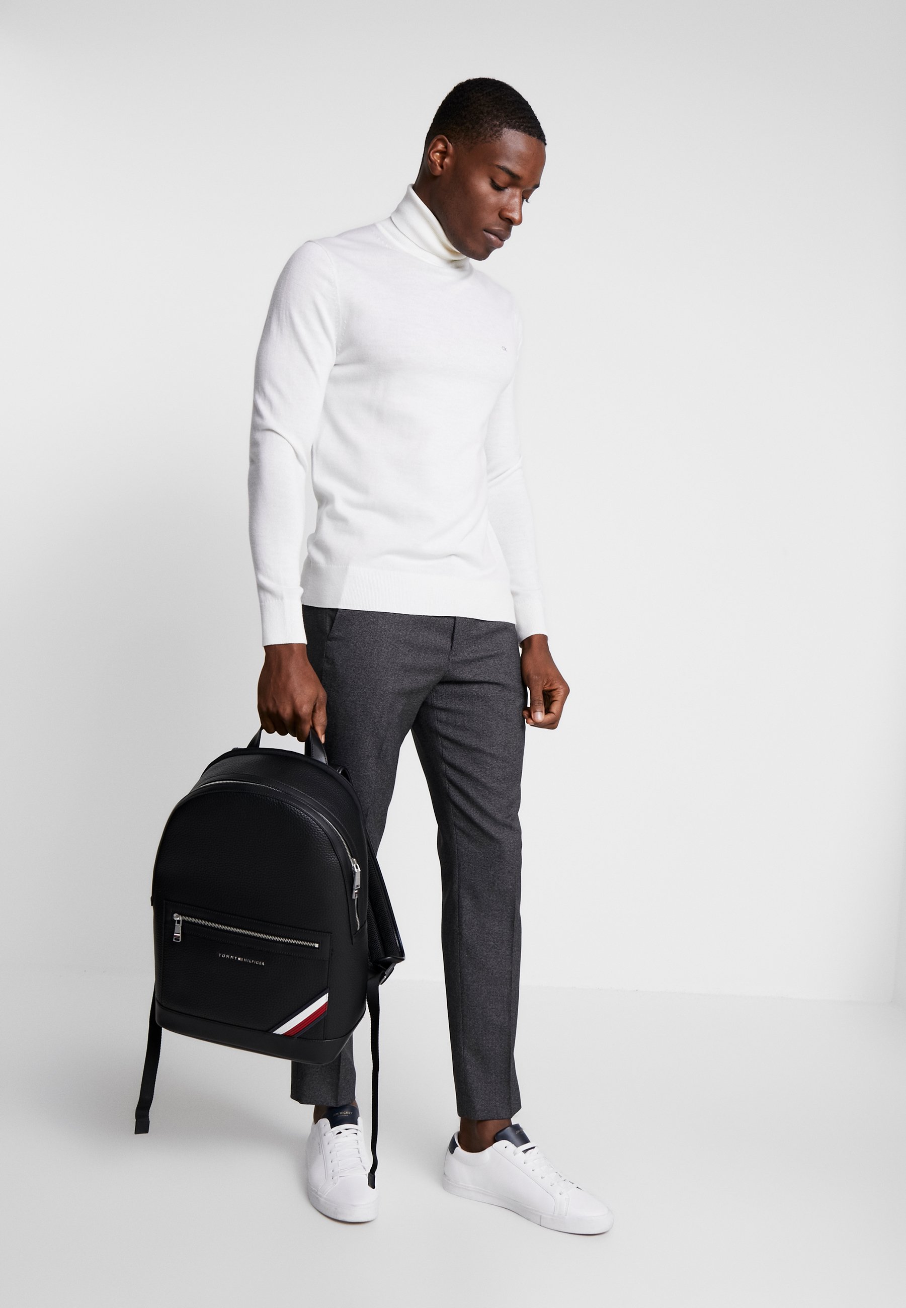 tommy hilfiger downtown backpack