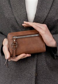 Tamaris Portefeuille - cognac