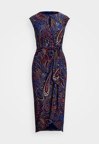 Rochie cu model paisley în bleumarin, roșu și auriu. Prezintă un corset ajustat, design fără mâneci și o talie drapată cu o lungime până la genunchi.