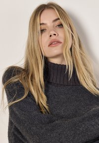 Apricot OVERSIZED - Pullover - grey