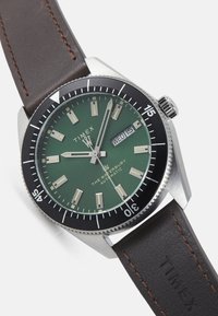 Timex WATERBURY DIVE AUTOMATIC - Rannekello - green/brown