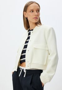 Koton Bomberjacks - white