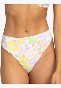Blomstrande bikiniunderdelar i nyanser av gult, grönt, lila och persika. Materialet har en mjuk textur med en högskuren design.