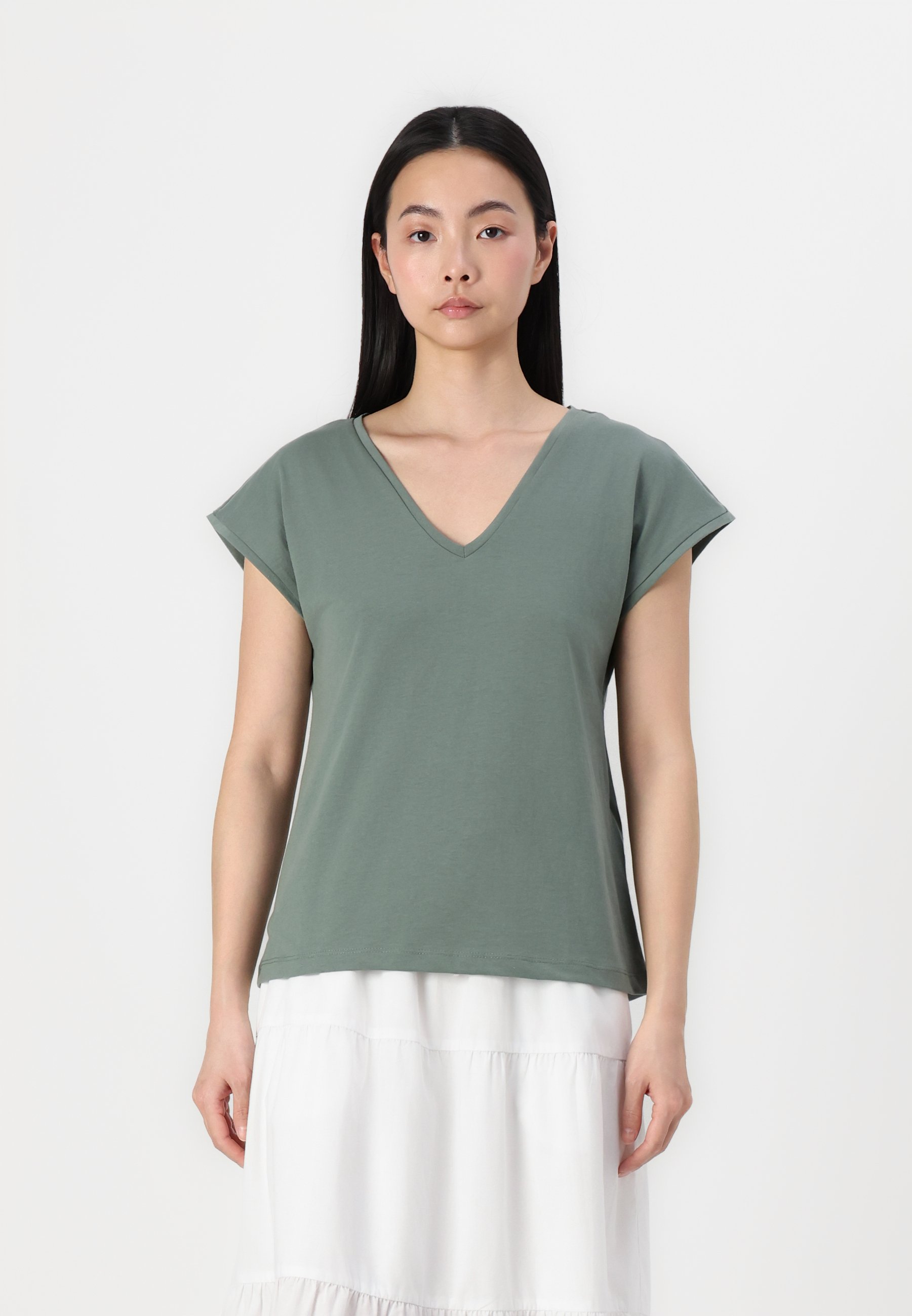 Vero Moda VMLUNA V-NECK TEE - T-shirt basic - laurel wreath/verde