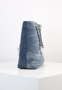 Guess Torba na zakupy