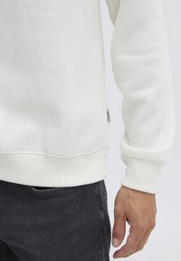 Blend BHHALFZIP - Sudadera - egret