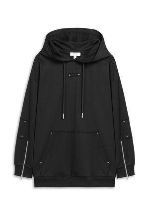 Sweatshirt à capuche noire avec une poche kangourou, des zips sur les côtés et un matériel décoratif en argent. Il présente une coupe décontractée et un tissu doux.