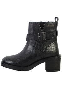 Botín negro hasta el tobillo de cuero texturizado, con un hebilla lateral y un tacón bloque moderado. Diseño con cortes y una suela de goma resistente.