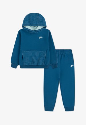 GWM PANT SET - Džemperis su gobtuvu - green abyss