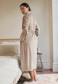 Next SUPERSOFT - REGULAR FIT - Kylpytakki - champagne