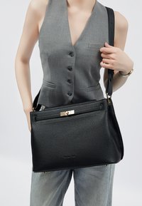 Victoria Hyde ALLA  - Borsa a tracolla - schwarz