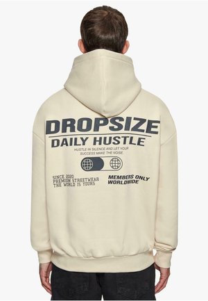 OVERSIZE HUSTLE IN SILENCE - Kapuzenpullover - coconutmilk