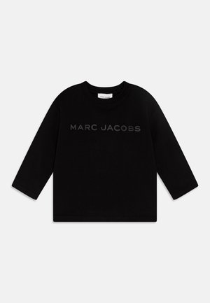 Schwarzes Langarmshirt mit dem Logo "MARC JACOBS" in einem etwas helleren Farbton, aus weichem Baumwollmaterial, mit Rundhalsausschnitt.