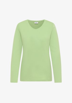 T-shirt à manches longues et col en V de couleur vert clair, fabriqué en mélange de coton doux, présentant un design simple sans motifs ni ornements.