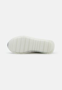 Marco Tozzi BY GUIDO MARIA KRETSCHMER - Sneaker low - white/black