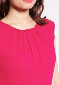 Dorothy Perkins Petite Denní šaty - pink