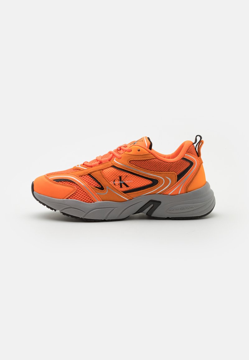 Calvin Klein Jeans RETRO TENNIS Sneakers Basse Shocking Orange calvin-klein-jeans-retro-tennis-sneakers-basse-shocking-orange