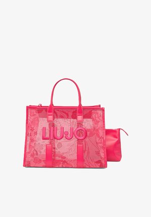 Bolsa tote transparente de color rosa brillante con estampados florales, asas dobles y logo "LIU·JO" en el frente, acompañada de un estuche a juego.