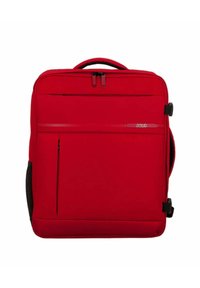Rode rugzak met een rechthoekige vorm, gemaakt van stof. Bevat een handvat aan de bovenkant, een Voorzak met rits en verstelbare banden aan de zijkanten.