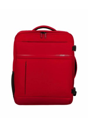 Rode rugzak met een rechthoekige vorm, gemaakt van stof. Bevat een handvat aan de bovenkant, een Voorzak met rits en verstelbare banden aan de zijkanten.