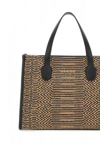Geantă maro țesută cu accente de piele neagră, cu modele geometrice, formă rectangulară structurat și două mânere superioare. Detaliu cu logo auriu.
