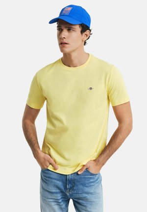 SHIELD - T-shirts - banana yellow