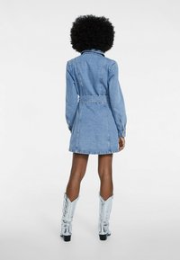 Stradivarius Farkkumekko - light blue