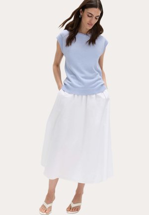 Marks & Spencer, Top - pale blue