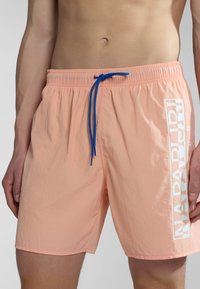 Napapijri V-BOX   - Bañador corto - pink salmon