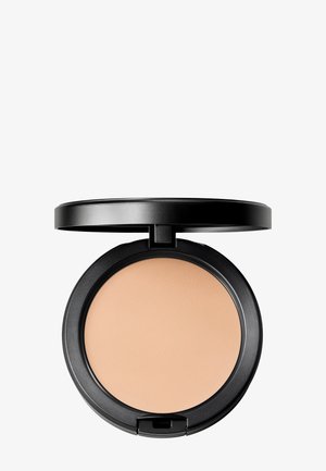 MAC STUDIO FIX POWDER PLUS FOUNDATION - Fond de teint - n5
