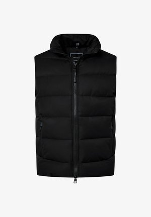 Schwarze Pufferweste mit hohem Kragen, Reißverschluss vorne und zwei Seitentaschen. Der Stoff hat eine glatte Oberfläche mit gesteppten Abschnitten.