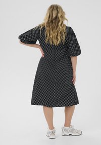 Kaffe Curve Vestido informal - black chalk dot