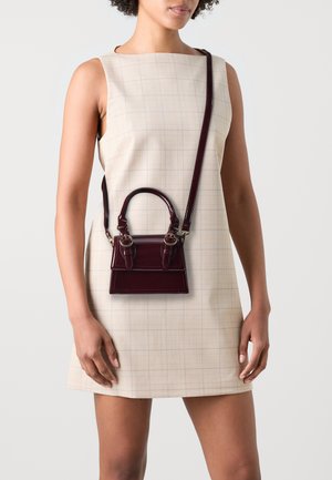 FANNY - Handtasche - bordo