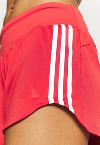 adidas Performance Urheilushortsit - red