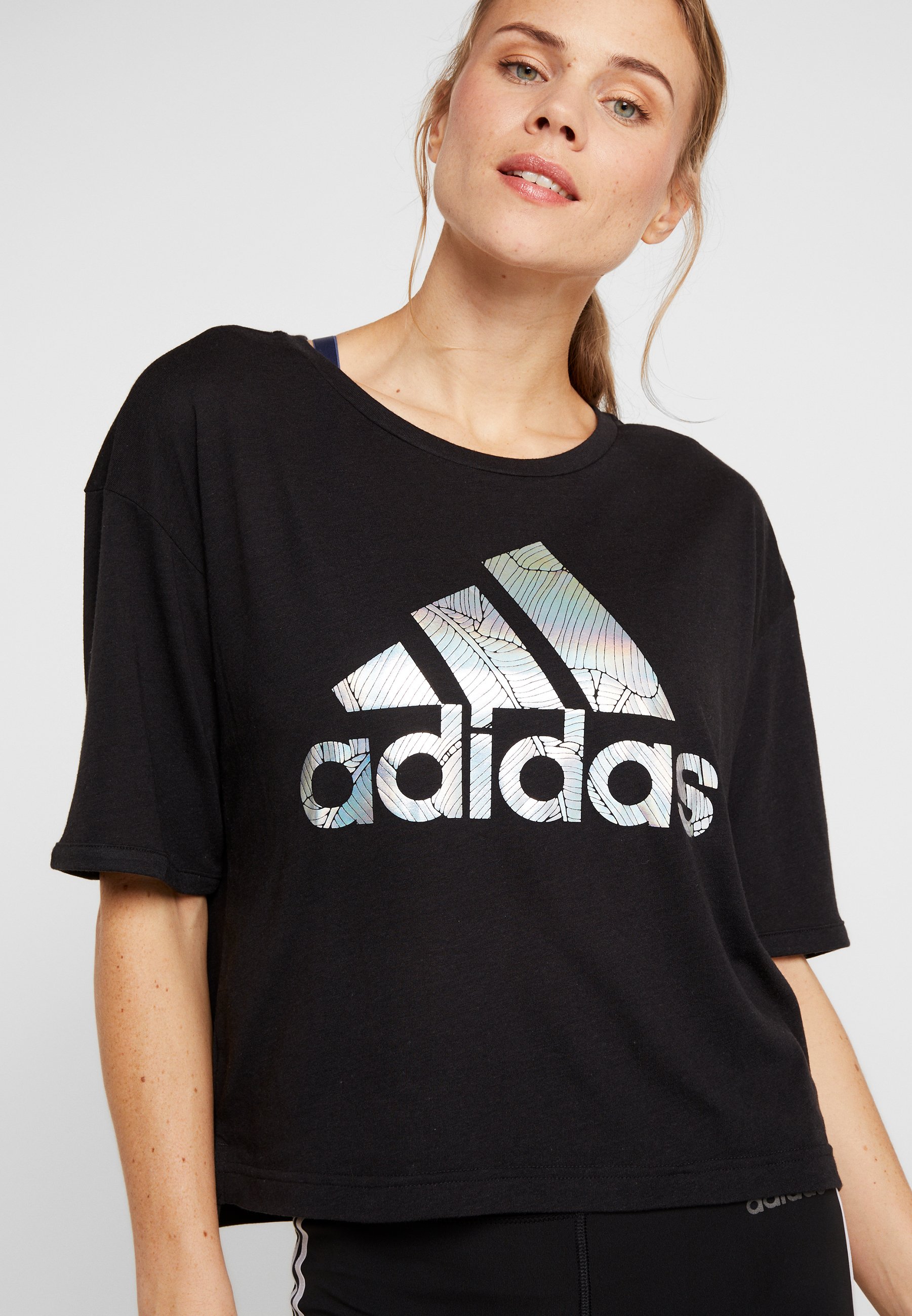 adidas Performance UNIV ATHLETICS SHORT SLEEVE GRAPHIC TEE adidas Performance | adidas Performance Slim Graphic T Shirt