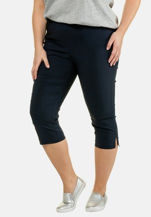 Ulla Popken 3/4 LENGTH TROUSERS ELASTIC WAIST - Trousers - dark blue