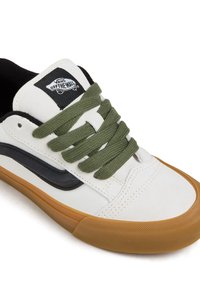 Vans KNU SKOOL UNISEX - Zapatillas skate - white