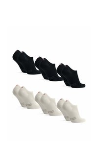 Cinco pares de calcetines cortos: tres negros y dos de color beige claro. Material de mezcla de algodón, diseño sin costuras, estilo bajo, con el logo visible en el talón.