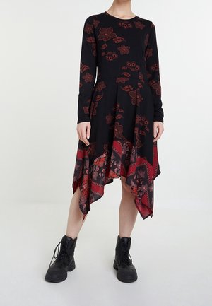Robe pull - red