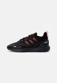 adidas Originals ZX 2K BOOST 2.0 - Sapatilhas - core black/solar red/carbon