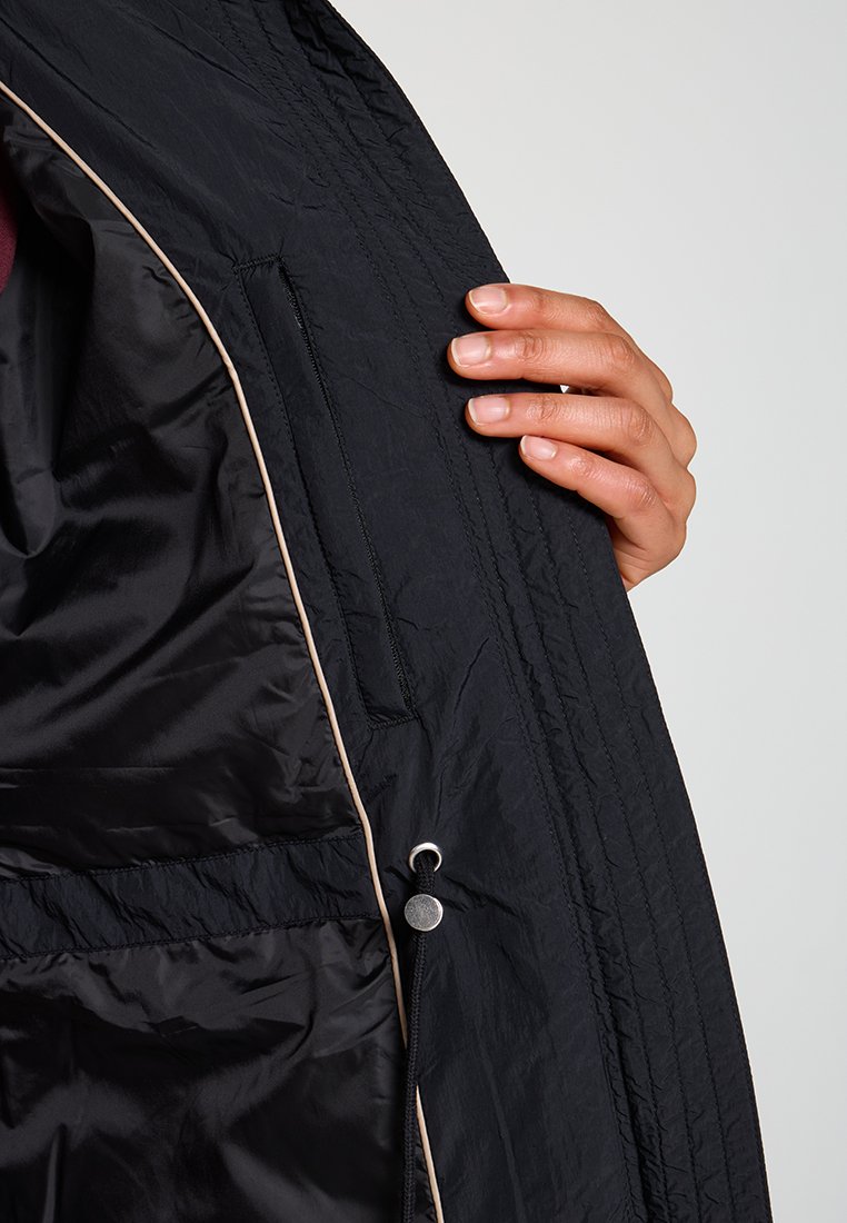 Daunenjacke