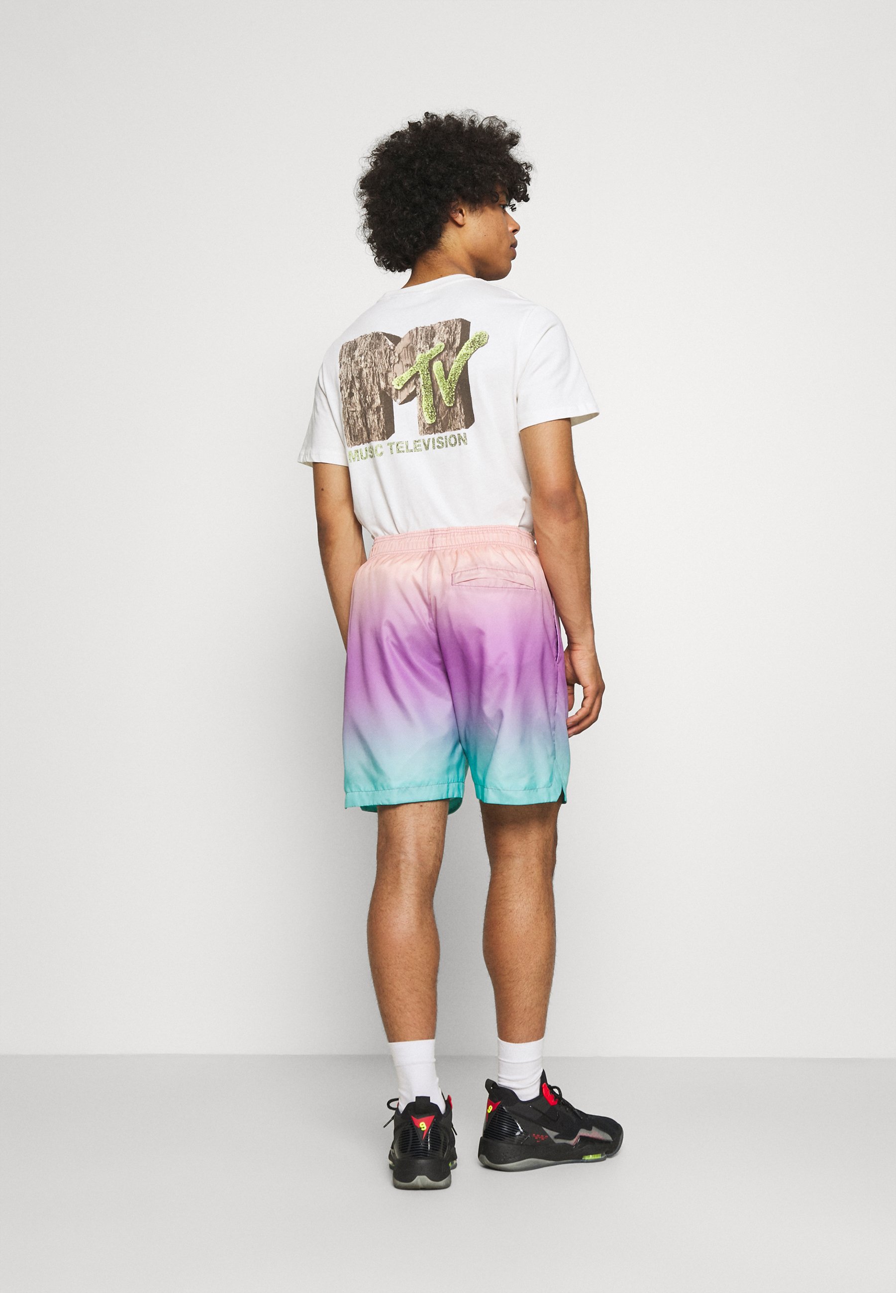 Men POOL - Shorts Men POOL - Shorts
