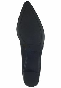 Svart högklackad skosula med spetsig form, slät textur, subtil branding nära klacken och ett gummibaserat greppmönster.