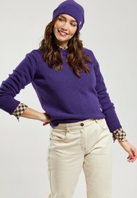 Unausgewählt, morado